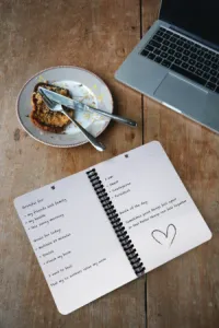 WhyNote | A5 | 40 pagina’s | Soft Touch kaft | Zwart